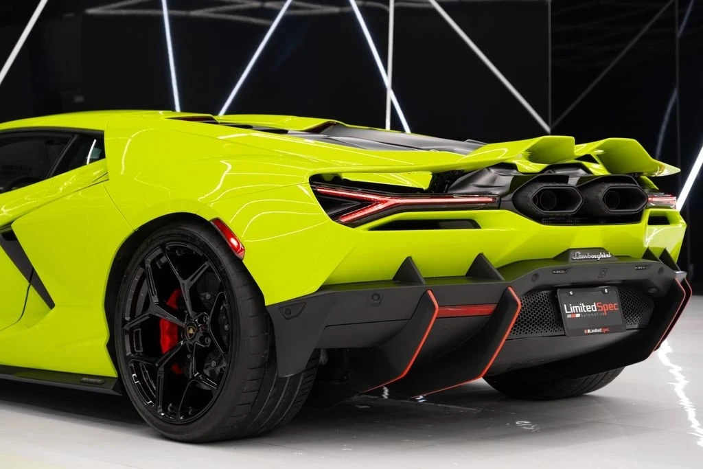 2024 Lamborghini Revuelto - Image 15 of 21