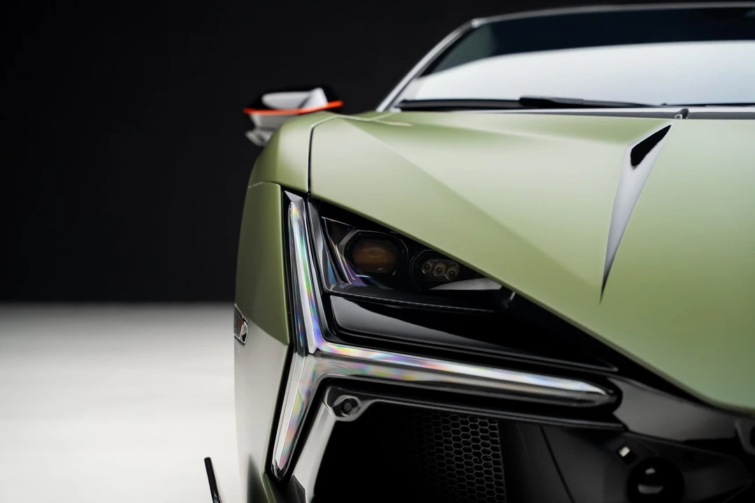 2024 Lamborghini Revuelto - Image 9 of 31