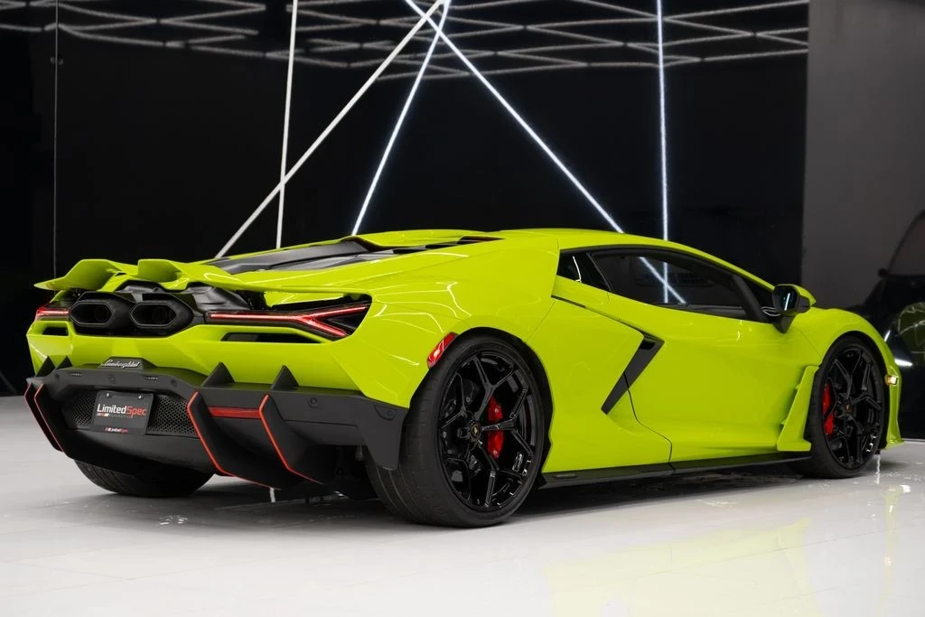 2024 Lamborghini Revuelto - Image 19 of 21