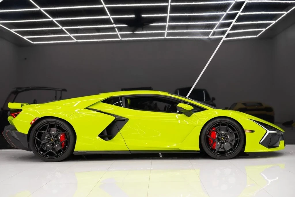 2024 Lamborghini Revuelto - Image 9 of 21