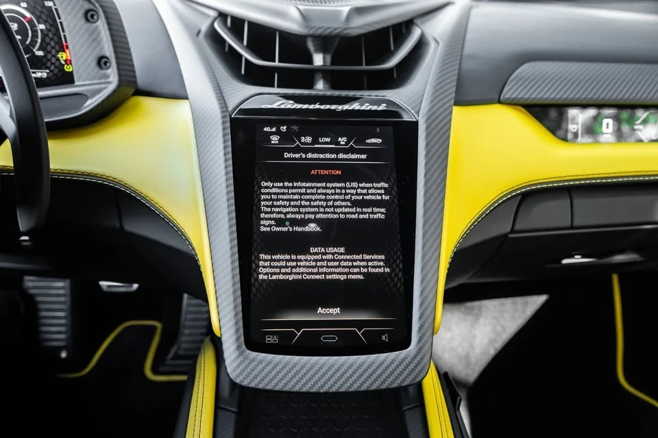 2024 Lamborghini Revuelto - Image 14 of 20