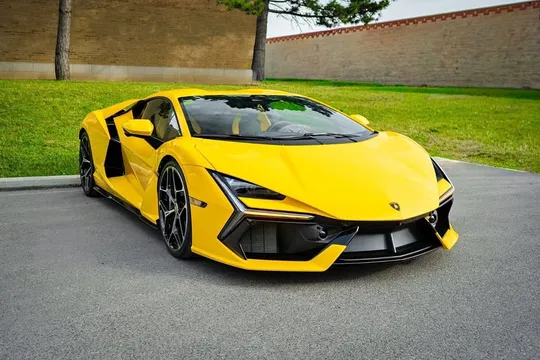 2024 Lamborghini Revuelto