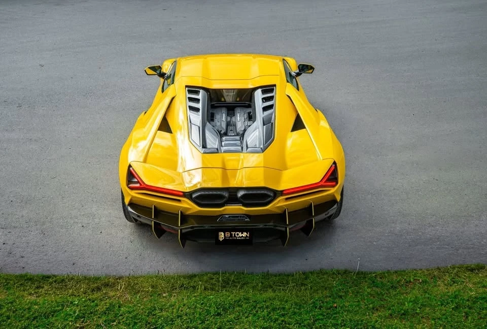 2024 Lamborghini Revuelto - Image 8 of 20