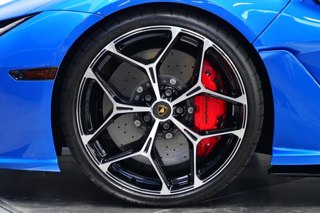 2024 Lamborghini Revuelto - Image 10 of 21