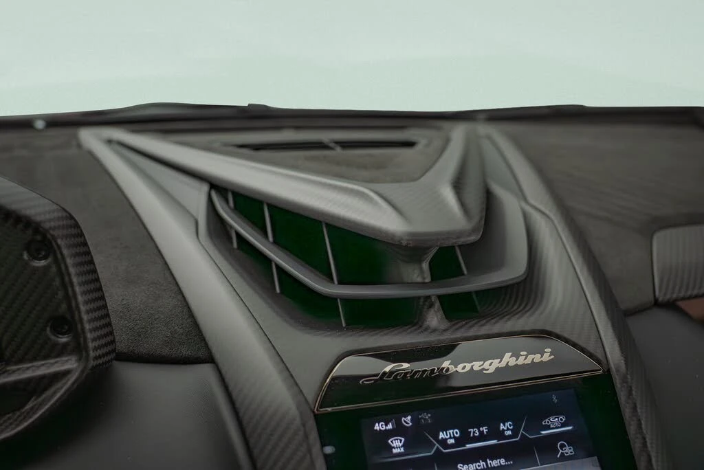 2024 Lamborghini Revuelto - Image 15 of 27
