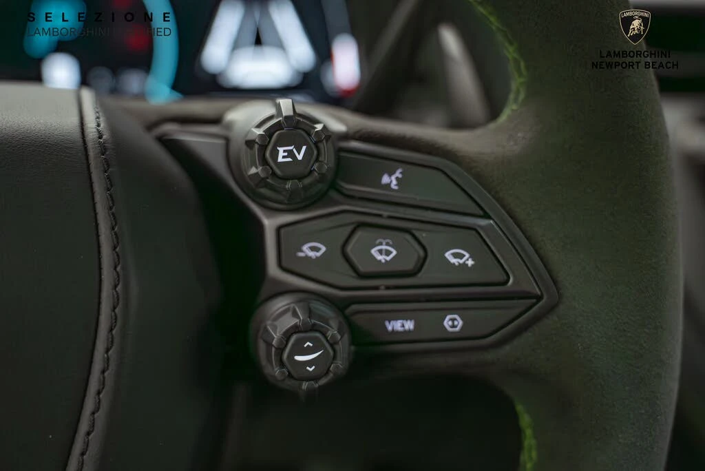 2024 Lamborghini Revuelto - Image 14 of 27