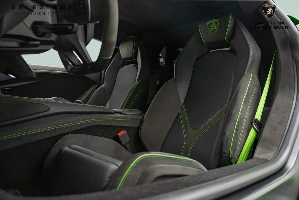 2024 Lamborghini Revuelto - Image 9 of 27