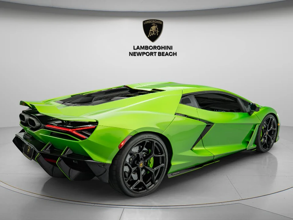 2024 Lamborghini Revuelto - Image 6 of 27