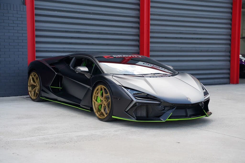 2024 Lamborghini Revuelto - Image 10 of 31
