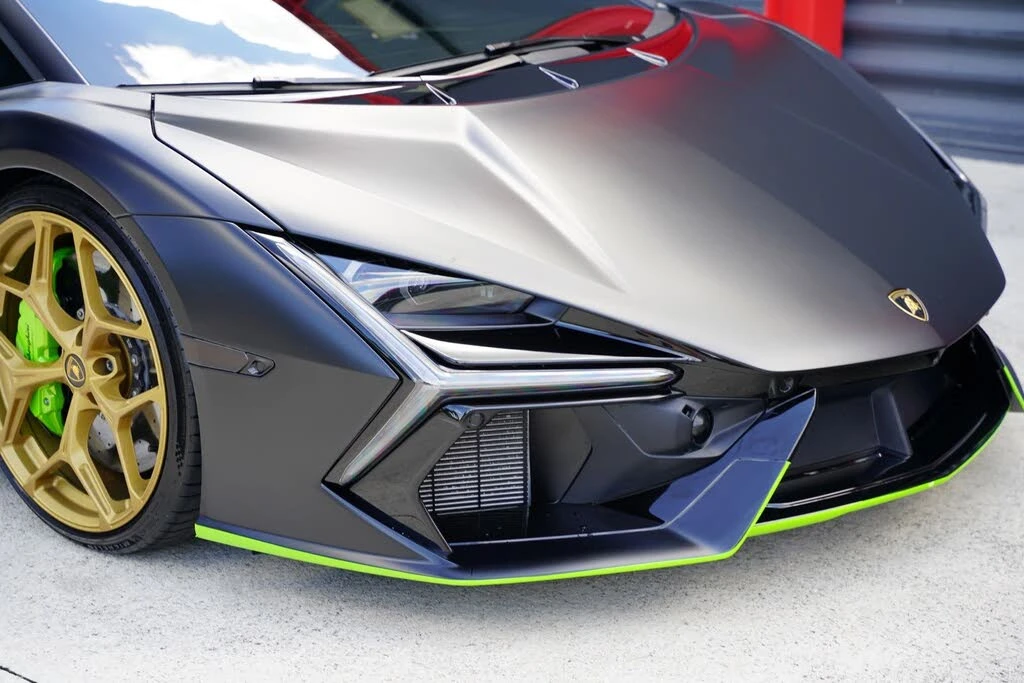 2024 Lamborghini Revuelto - Image 18 of 31