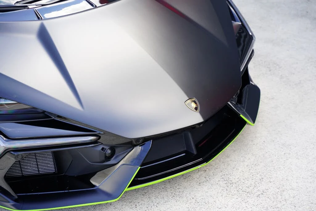2024 Lamborghini Revuelto - Image 13 of 31