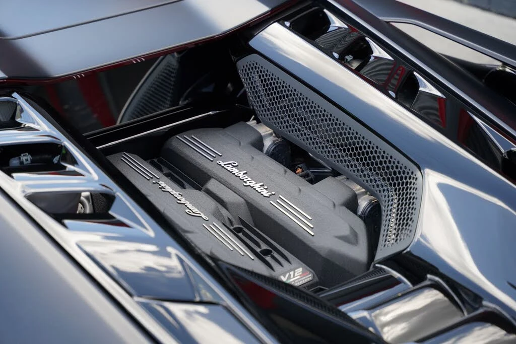 2024 Lamborghini Revuelto - Image 26 of 31