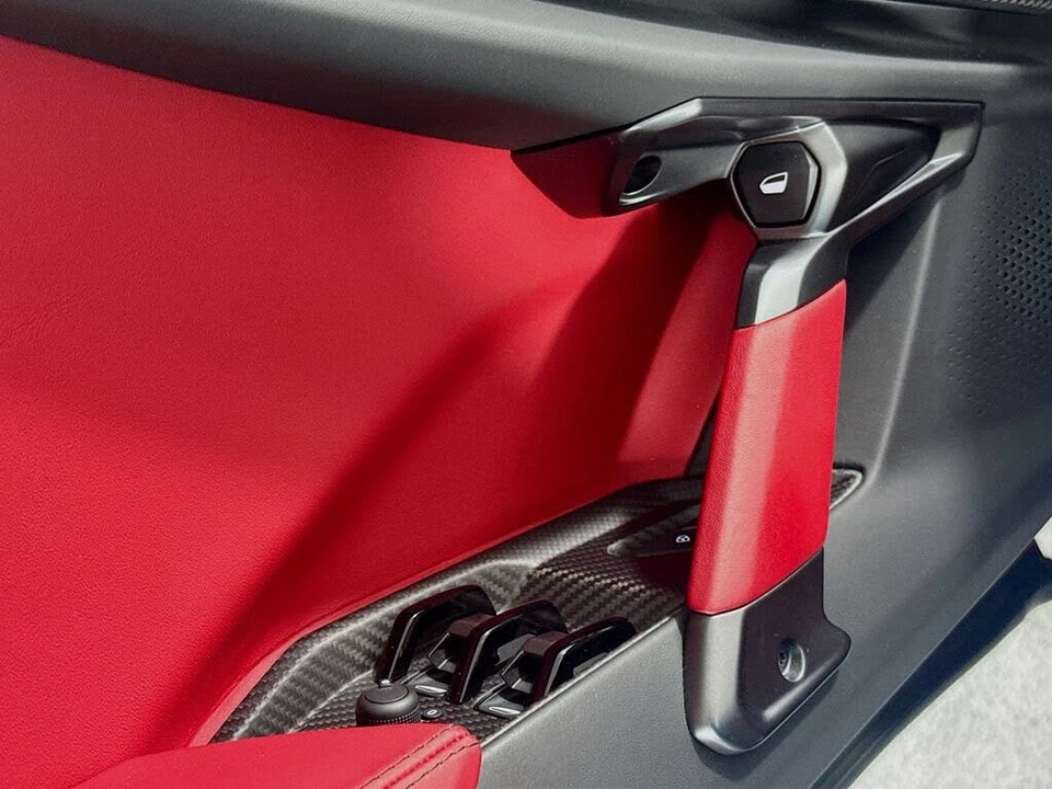 2024 Lamborghini Revuelto - Image 18 of 31