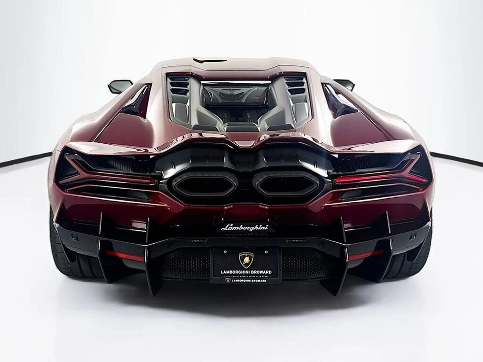 2024 Lamborghini Revuelto - Image 6 of 31
