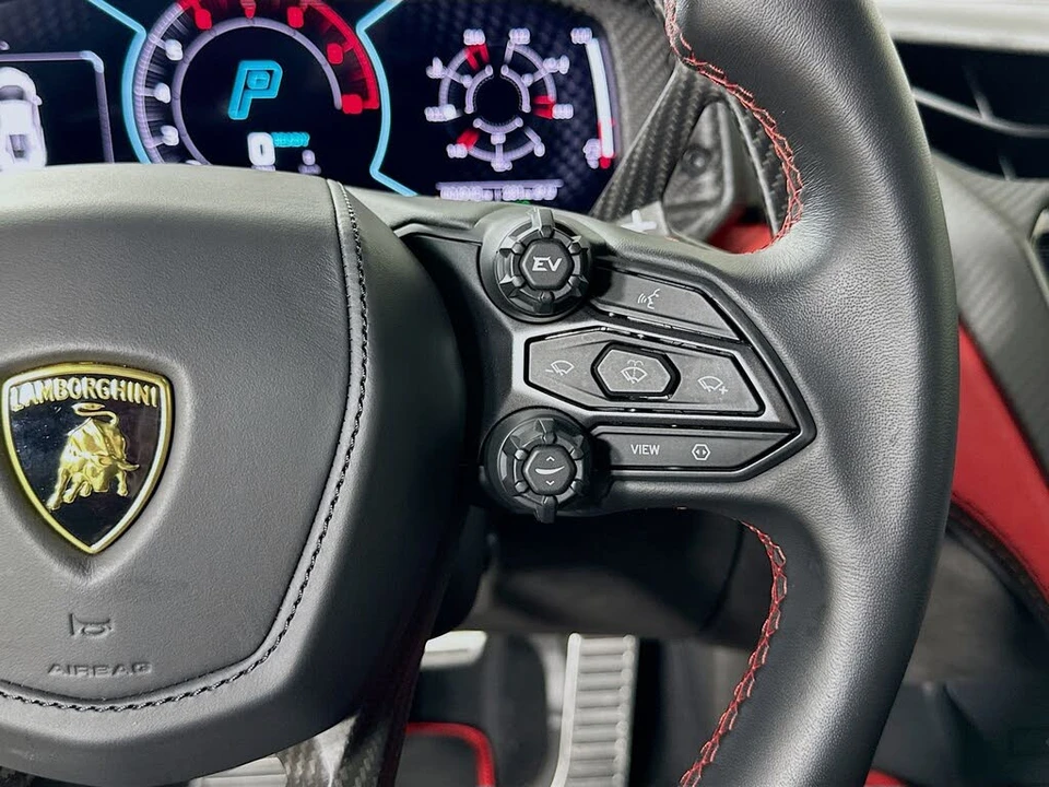 2024 Lamborghini Revuelto - Image 19 of 31