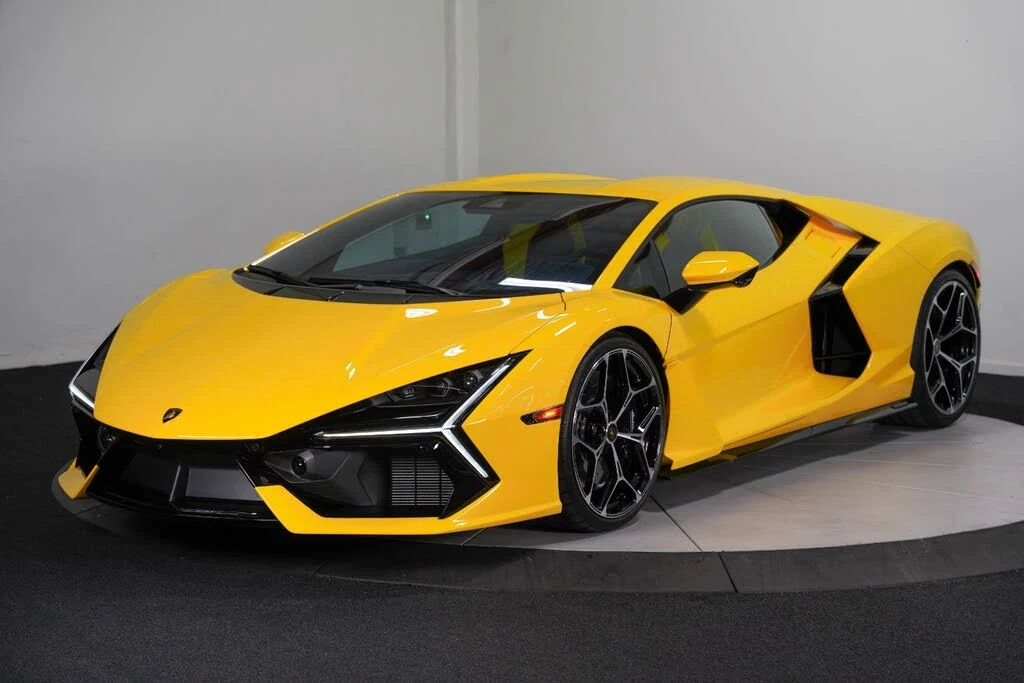 2024 Lamborghini Revuelto - Image 6 of 31