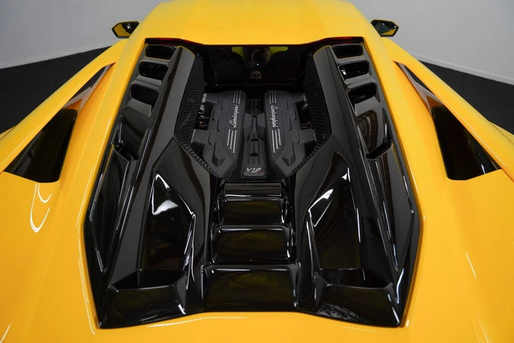 2024 Lamborghini Revuelto - Image 25 of 31