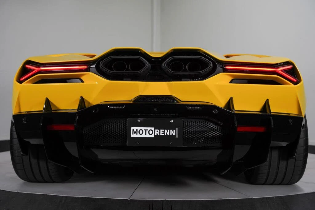2024 Lamborghini Revuelto - Image 24 of 31