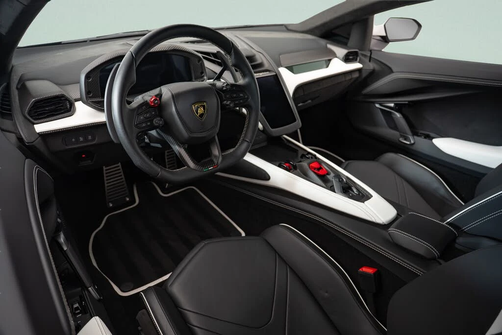 2024 Lamborghini Revuelto - Image 7 of 18