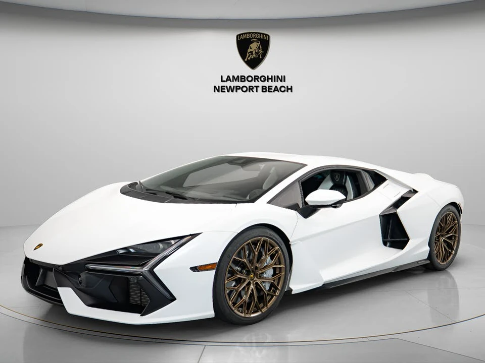 2024 Lamborghini Revuelto - Image 3 of 18