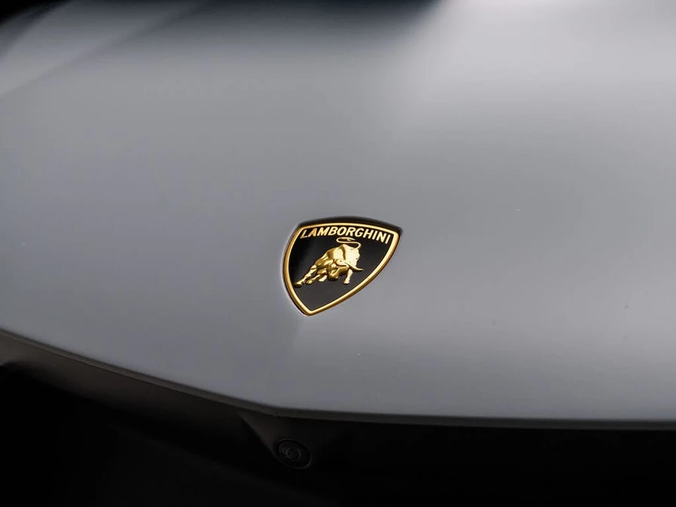 2024 Lamborghini Revuelto - Image 27 of 31