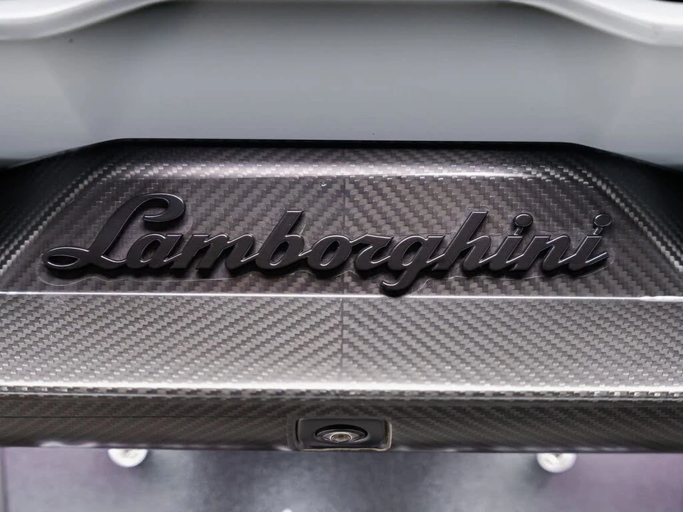 2024 Lamborghini Revuelto - Image 4 of 31
