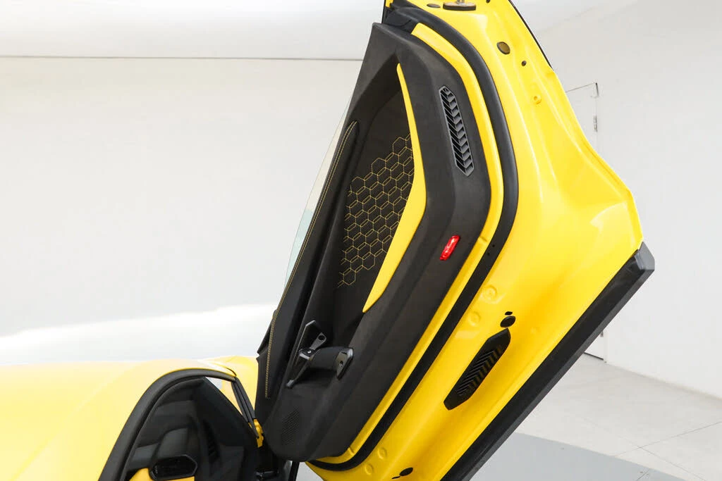 2024 Lamborghini Revuelto - Image 19 of 31