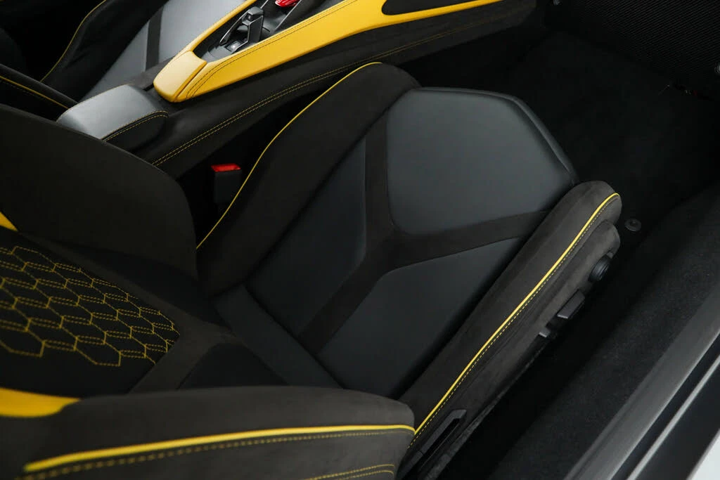 2024 Lamborghini Revuelto - Image 22 of 31