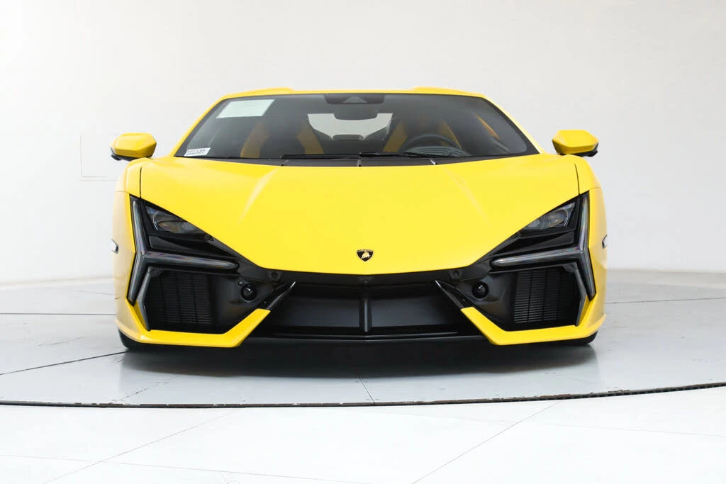 2024 Lamborghini Revuelto - Image 10 of 31