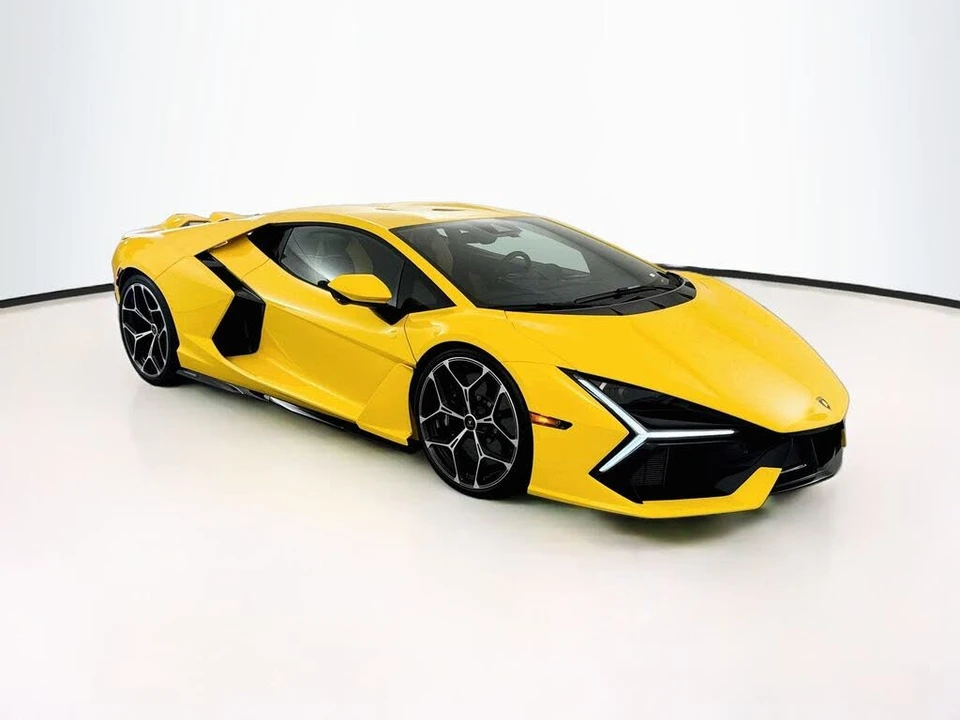 2024 Lamborghini Revuelto - Image 3 of 31
