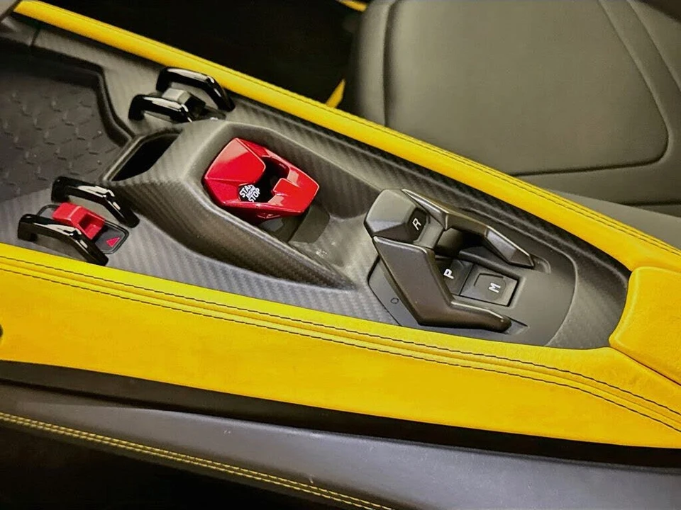 2024 Lamborghini Revuelto - Image 17 of 31