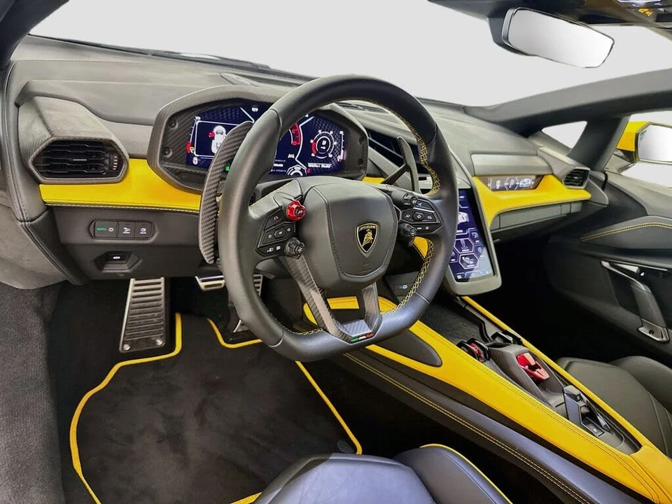 2024 Lamborghini Revuelto - Image 9 of 31