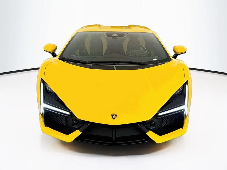 2024 Lamborghini Revuelto - Image 2 of 31