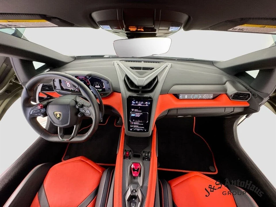 2024 Lamborghini Revuelto - Image 28 of 31