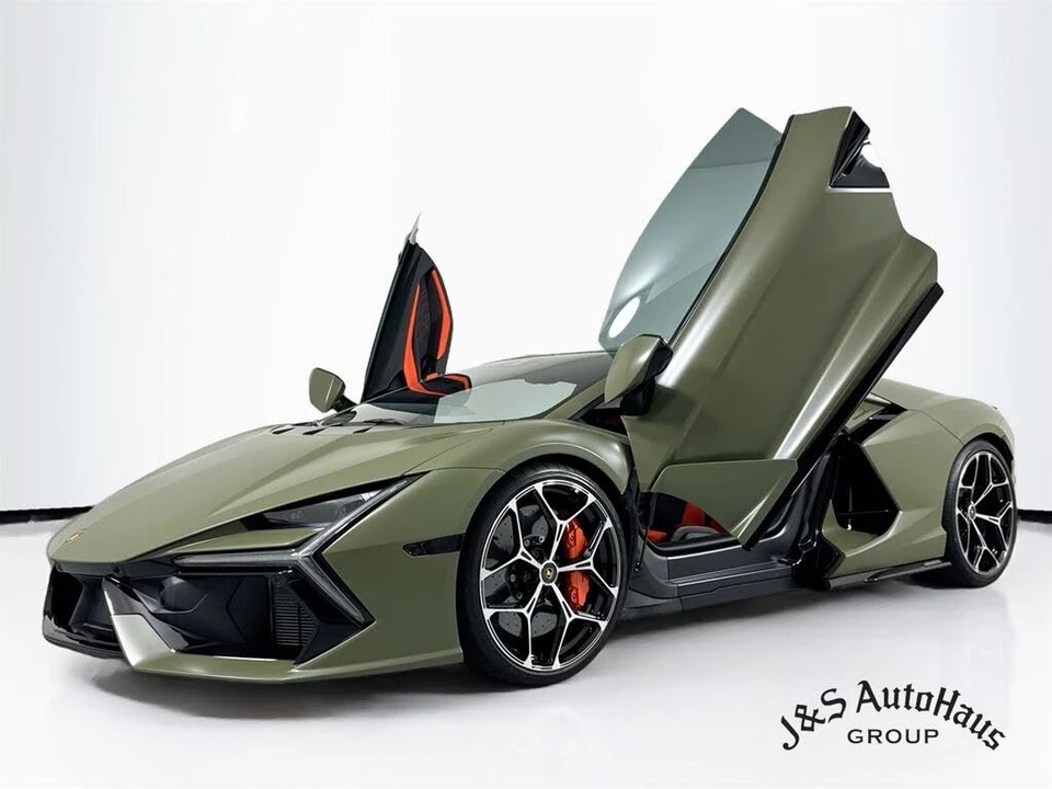 2024 Lamborghini Revuelto - Image 3 of 31