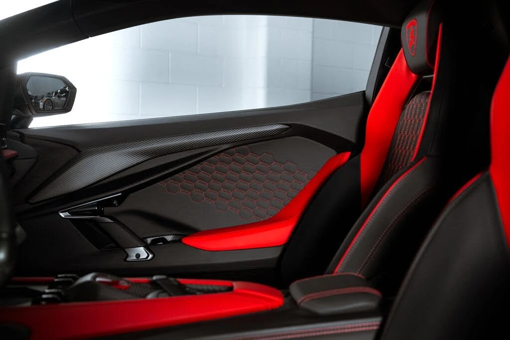 2024 Lamborghini Revuelto - Image 26 of 31