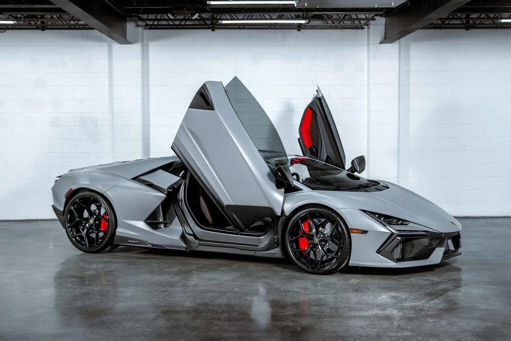 2024 Lamborghini Revuelto - Image 3 of 31