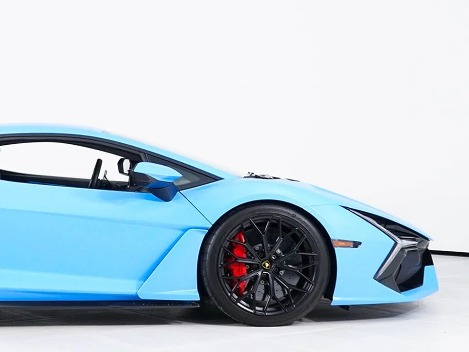 2024 Lamborghini Revuelto - Image 15 of 29
