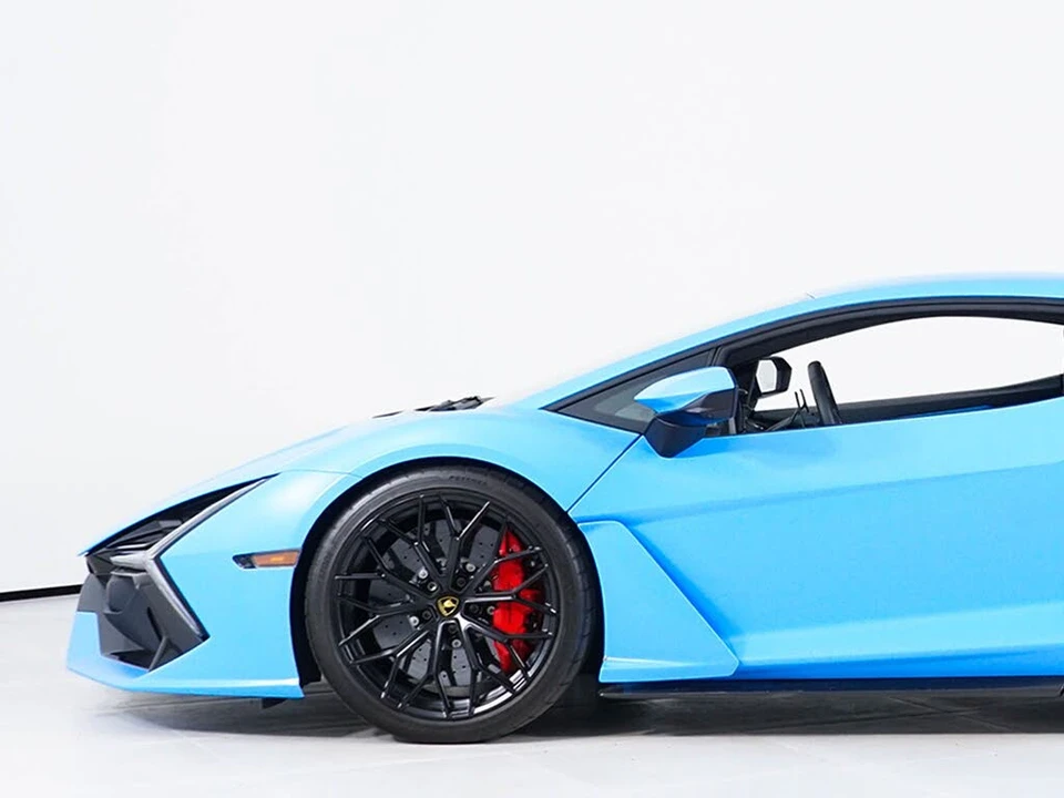 2024 Lamborghini Revuelto - Image 12 of 29