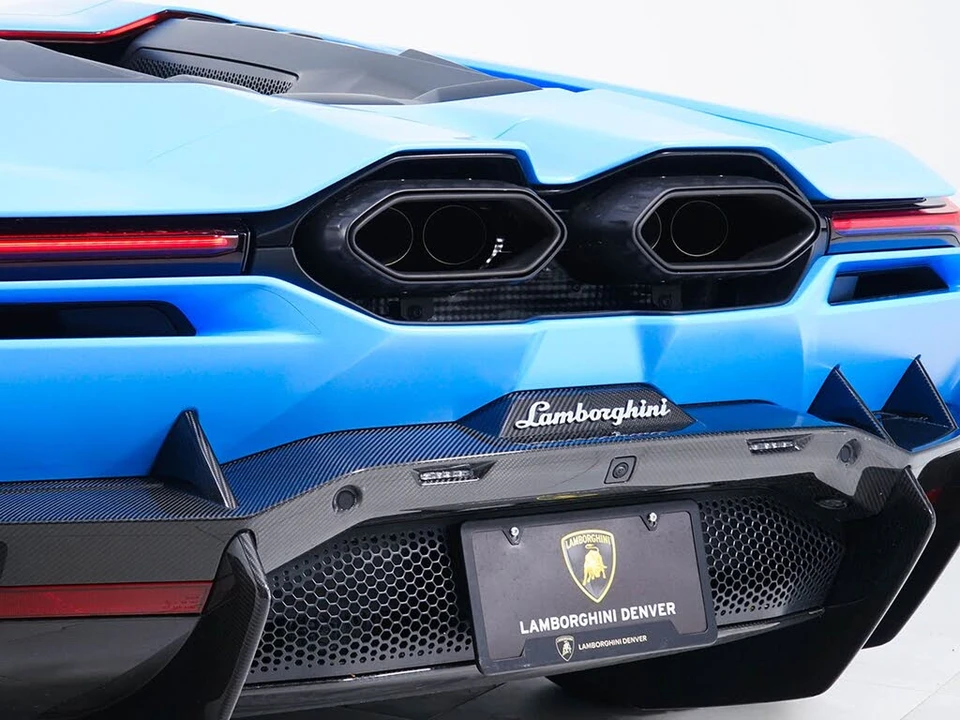 2024 Lamborghini Revuelto - Image 19 of 29