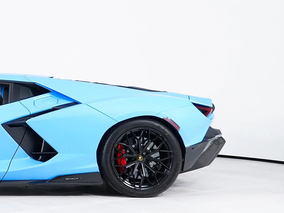 2024 Lamborghini Revuelto - Image 13 of 29