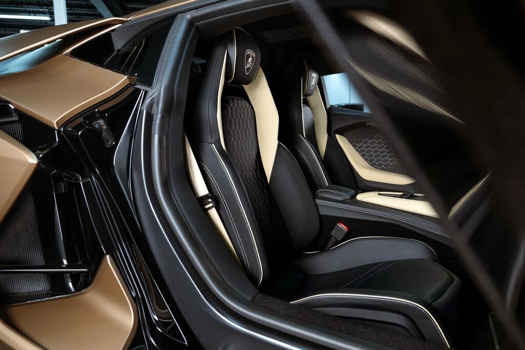 2024 Lamborghini Revuelto - Image 29 of 31