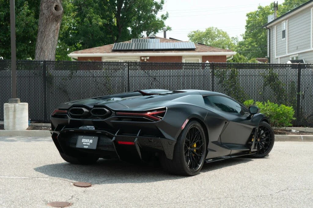 2024 Lamborghini Revuelto - Image 10 of 31