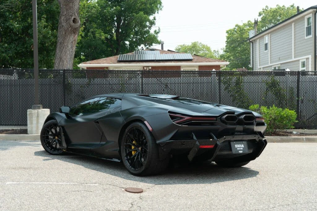2024 Lamborghini Revuelto - Image 9 of 31