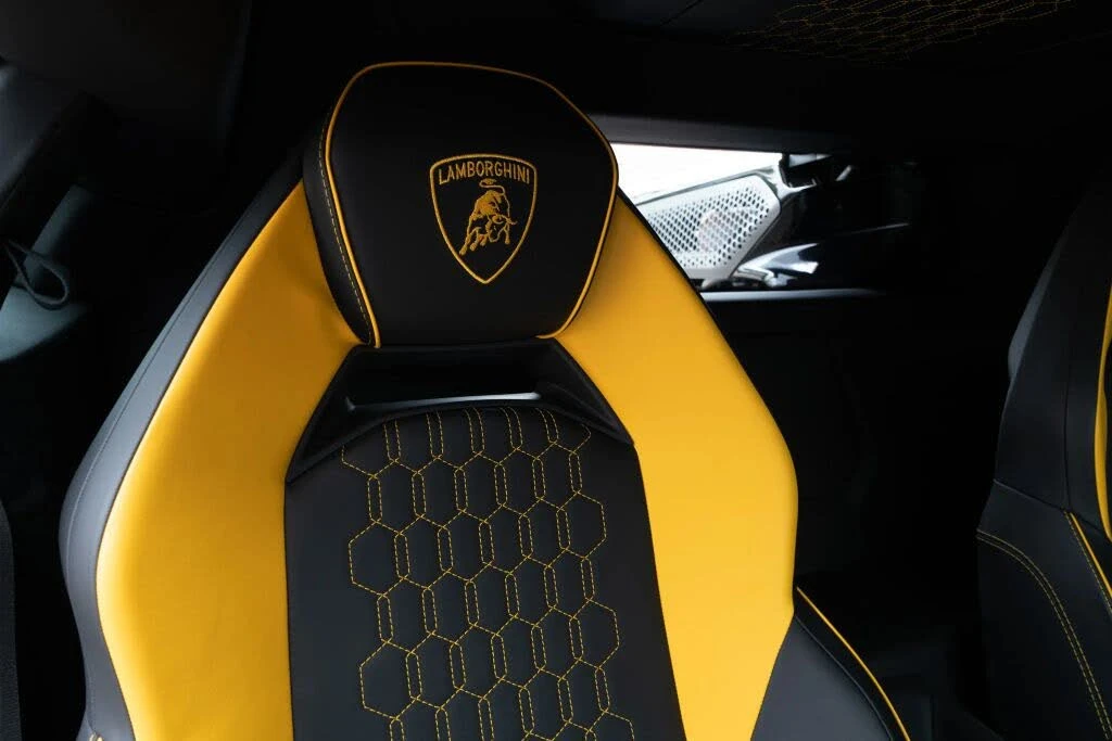 2024 Lamborghini Revuelto - Image 24 of 31