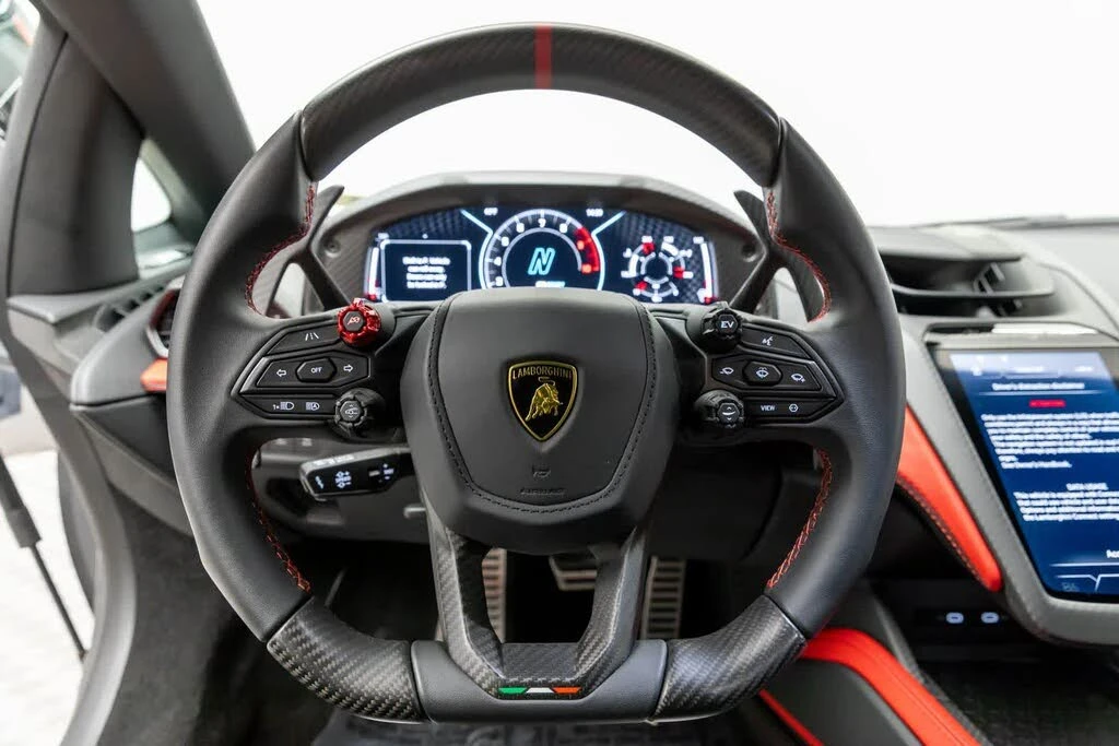 2024 Lamborghini Revuelto - Image 15 of 31