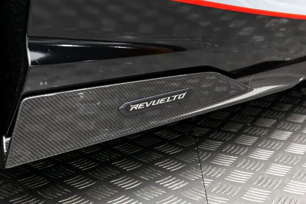 2024 Lamborghini Revuelto - Image 7 of 31