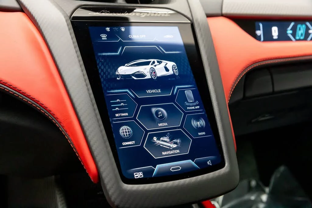 2024 Lamborghini Revuelto - Image 16 of 31