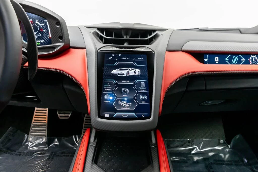 2024 Lamborghini Revuelto - Image 10 of 31