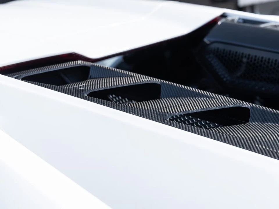 2024 Lamborghini Revuelto - Image 17 of 31